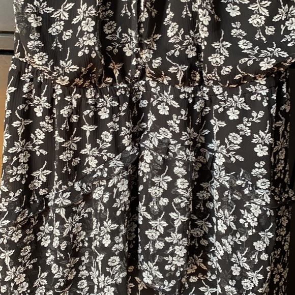 Express Floral Backless Dress - Picture 3 of 6